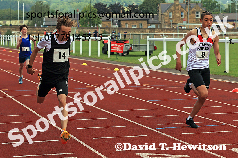Boys 200 metres, 2025 Northumberland Schools Track and Fields, Wentworth, Hexham. Photo: David T. Hewitson/Sports for All Pics